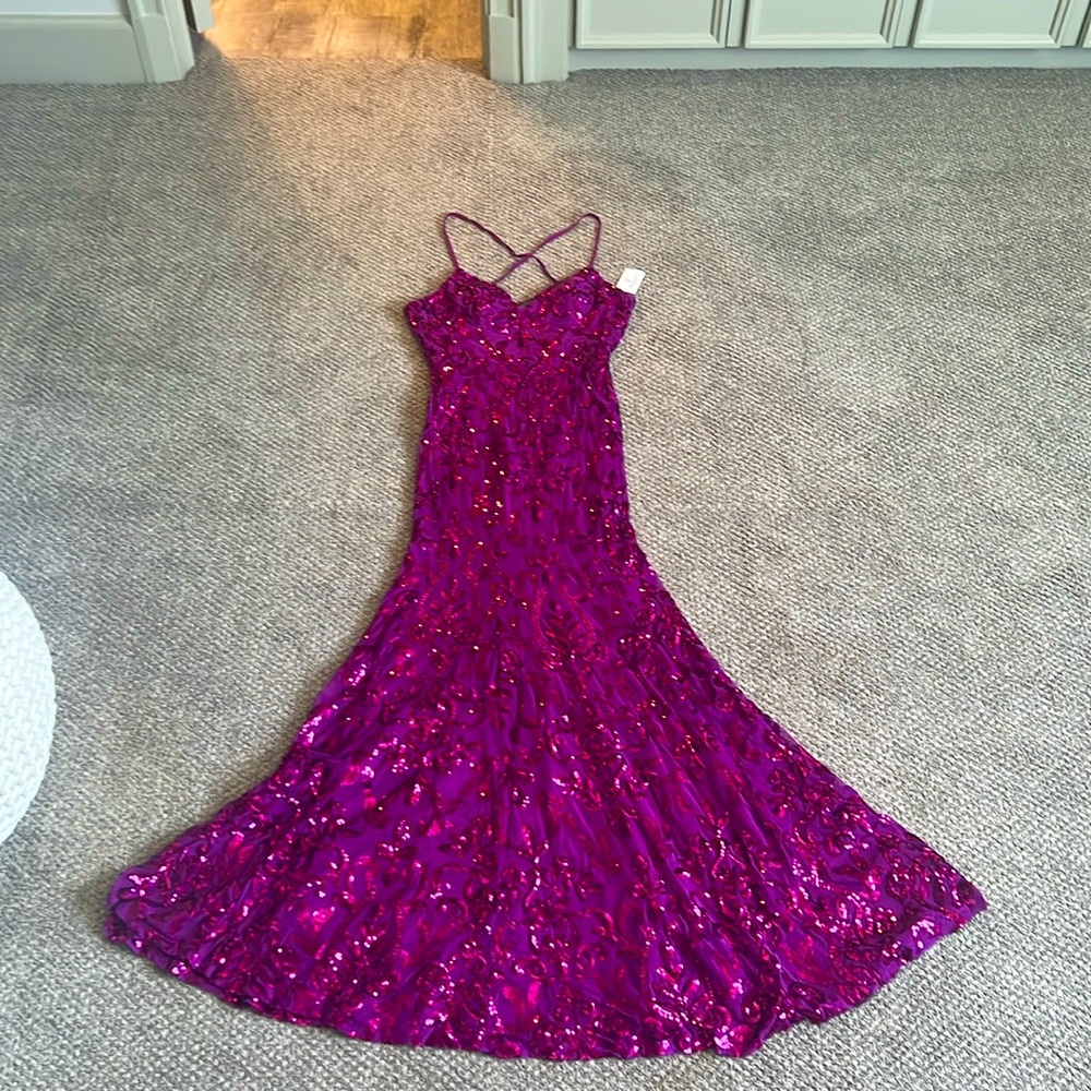 Stunning Windsor magenta stretch mesh, sequin evening gown!